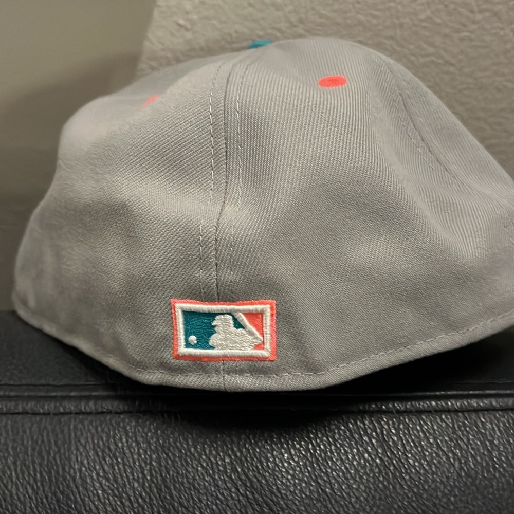 LA Dodgers (South Beach Colorway) New Era Fitted Size 7.5 Baseball Cap - Picture 3 of 4